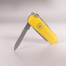 Victorinox Classic SD Swiss Army Knife 58mm Yellow picture