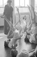 WW2 Picture Photo BDM Young women Bund Deutscher Mädel League German Girl 4097 picture