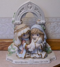 RARE 2012 Precious Moments A SAVIOR IS BORN Nativity Joseph, Mary, Jesus LIMITED picture