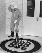 maintenance at the top of the SL-1 nuclear reactor Photo 8.5x11 picture