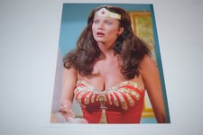 Lynda Carter Wonder Woman pinup 8x10 glossy photo Busty Sexy Cleavage tv 0128 picture