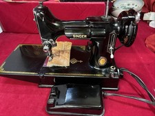 Vintage 1951 Singer Featherweight 221 Sewing Machine W/case Excellent- Working picture