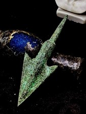 2,000 YR OLD ANCIENT ROMAN LONG SHOT BRONZE ARROWHEAD picture