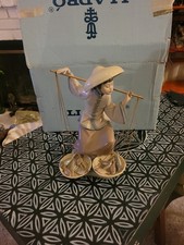 Genuine Lladro Porcelain #5172 