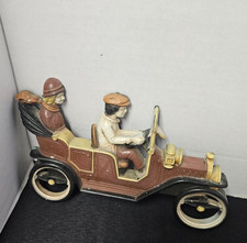 Vintage 1975 HOMCO Wall Hanging Plaques Antique Car with Driver & Passenger 7359 picture