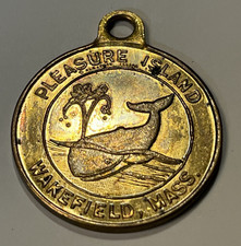 VINTAGE 1960's PLEASURE ISLAND WAKEFIELD, MASS. METAL/ KEY FOB AMUSEMENT PARK picture