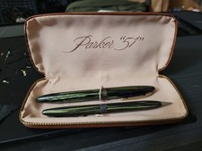 Vintage Green Striated Sheaffer White Dot Fountain Pen and Pencil Set READ picture