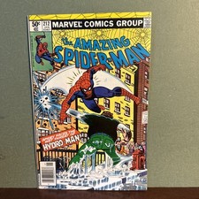 AMAZING SPIDER-MAN #212 1981 Marvel  Newsstand 1st App Hydro-Man (Bench)  9.0 picture