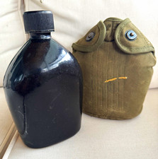WWII WW2 US M1942 Black Porcelain Canteen W/Canteen Cover Dated 1942 - Exc picture