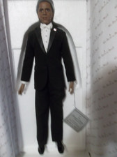 BARACK AND MICHELLE OBAMA INAUGURAL DOLLS DANBURY MINT NIB 2008 picture