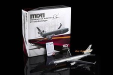 1:200 SQ Wings McDonnell Douglas MD-11 N111MD Flaps UP Diecast  Aircraft Model picture