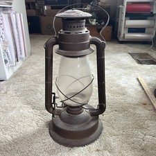 Vintage Dietz Kerosene Lantern, 17 Inches Tall With Handle, 7 Inches Wide picture