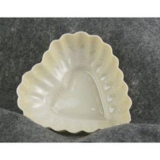 Vintage Belleek Ireland Heart-Shaped Trinket / Candy Dish – First Green Mark picture