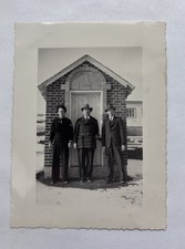 Vtg B&W Snapshot 1944 Photo WWII US Navy Sailor & Family York PA Sweigarts Photo picture