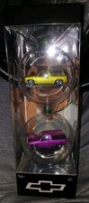 2026 M2 Machines Chevrolet Tahoe Special Edition Christmas Ornaments Set picture