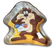 Vintage Wilton Tasmanian Devil Taz Cake Pan 1995 Looney Tunes picture
