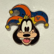 DLR 2015 Hidden Mickey Pin - Goofy Mardi Gras Completer HTF Rare picture