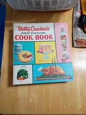 Betty Crocker's New Picture Cookbook Vintage 1961 1st Edition 1st Printing picture