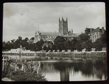 Glass Magic Lantern Slide WORCESTER CATHEDRAL & RIVER C1910 OLD EDWARDIAN PHOTO picture