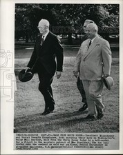 1959 Press Photo President Eisenhower and Soviet Premier Khruschev in Washington picture