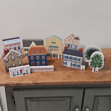 The Cat's Meow Wood Shelf Sitters Mixed Lot 11 pieces picture