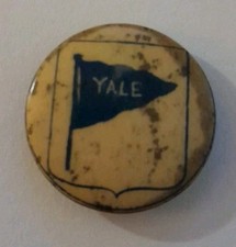  Yale University Pinback Button Blue Flag Alumni Pin Old Late 19th Century  picture