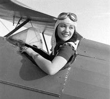 WW2 WWII Photo World War Two / US 223 US Army Female WASP Pilots Death Valley picture