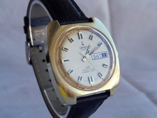Vintage Gruen Geneve Automatic Watch 1971 Day Date Swiss Made 25 Precision Runs picture