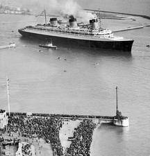 Normandie at Le Havre 30th May 1935 Historic Old Photo picture