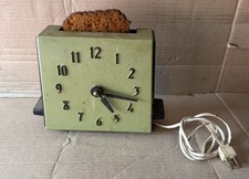 VINTAGE RARE MASTERCRAFTERS TOASTY TOASTER ANIMATED MOTION CLOCK picture