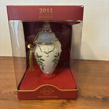 Lenox 2011  Annual Ornament Spire ornament  NIB picture