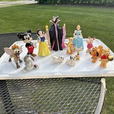 Vintage Rare Disney’s Assorted Ceramic Figurines Japan 1988 Lot Of 13 picture
