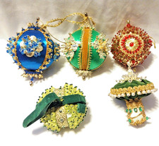 5 Vtg Spun Silk Push Pin Christmas Ornaments Round Assorted Colors AS IS  5/1 picture