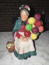 VINTAGE ROYAL DOULTON 