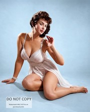 ACTRESS EVE EDEN PIN UP - 8X10 PUBLICITY PHOTO (CP-284) picture