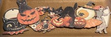 Set 5 Vintage Style Halloween Wood Ornaments Halloween Black Cat picture