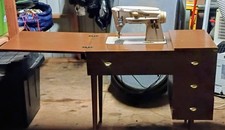 SINGER SEWING MACHINE MODEL 500A ROCKETEER VINTAGE WORKS WITH FOOT PEDAL picture