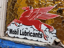 VINTAGE MOBIL PORCELAIN SIGN LUBRICANT MOTOR OIL GASOLINE PEGASUS GAS PUMP PLATE picture