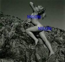 RARE VINTAGE 2 x 2 PHOTOGRAPH OF A NUDE MODEL BY ANDRE DE DIENES picture