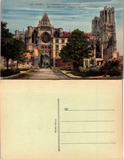 Reims France La Cathedrale et Cour du Chapitre Cathedral Square Postcard 73517 picture