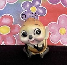 Vintage Josef Originals BEE Figurine Honey Bees Series Rare picture