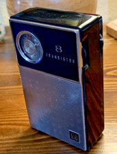 PENNY’S PENNCREST (TOSHIBA) No. 1151 Transistor Radio - Works Great picture