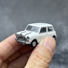 1:64 Morris Cooper S Diecast Alloy Car Model with Detailed Craftsmanship White picture