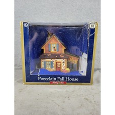 Vintage Holiday Time Porcelain Fall House Village Collectibles 11
