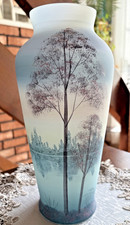 Fenton Art Glass Misty Morning 1986 Connoisseur Collection Vase #523 out of 1000 picture