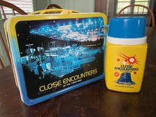 VINTAGE CLOSE ENCOUNTERS OF THE THIRD KIND LUNCHBOX AND THERMOS picture