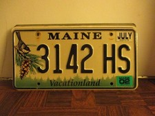 Vintage 2002 Maine License Plate  3142 HS Vacationland Chickadee state bird picture