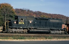 RR Photo-PENNSYLVANIA PRR 6076 SD40 with Unit picture