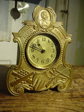 ANTIQUE VERY RARE 1898 DEWEY MANILLA SPANISH AMERICAN WAR DESK CLOCK WORKING picture