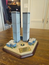 Danbury Mint World Trade Center Twin Towers Commemorative Sculture 9/11 Plaque picture